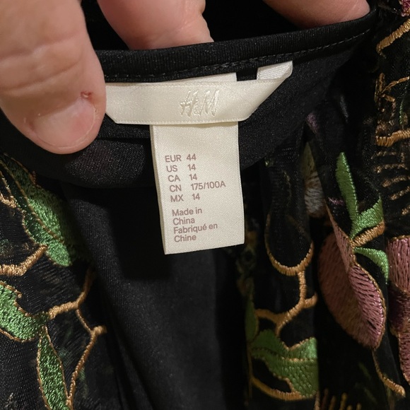 Party Dress - Picture 3 of 4